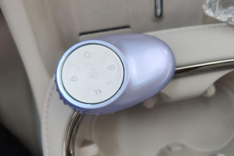 Used AION RT 2025 650 LiDAR Edition Interior 1