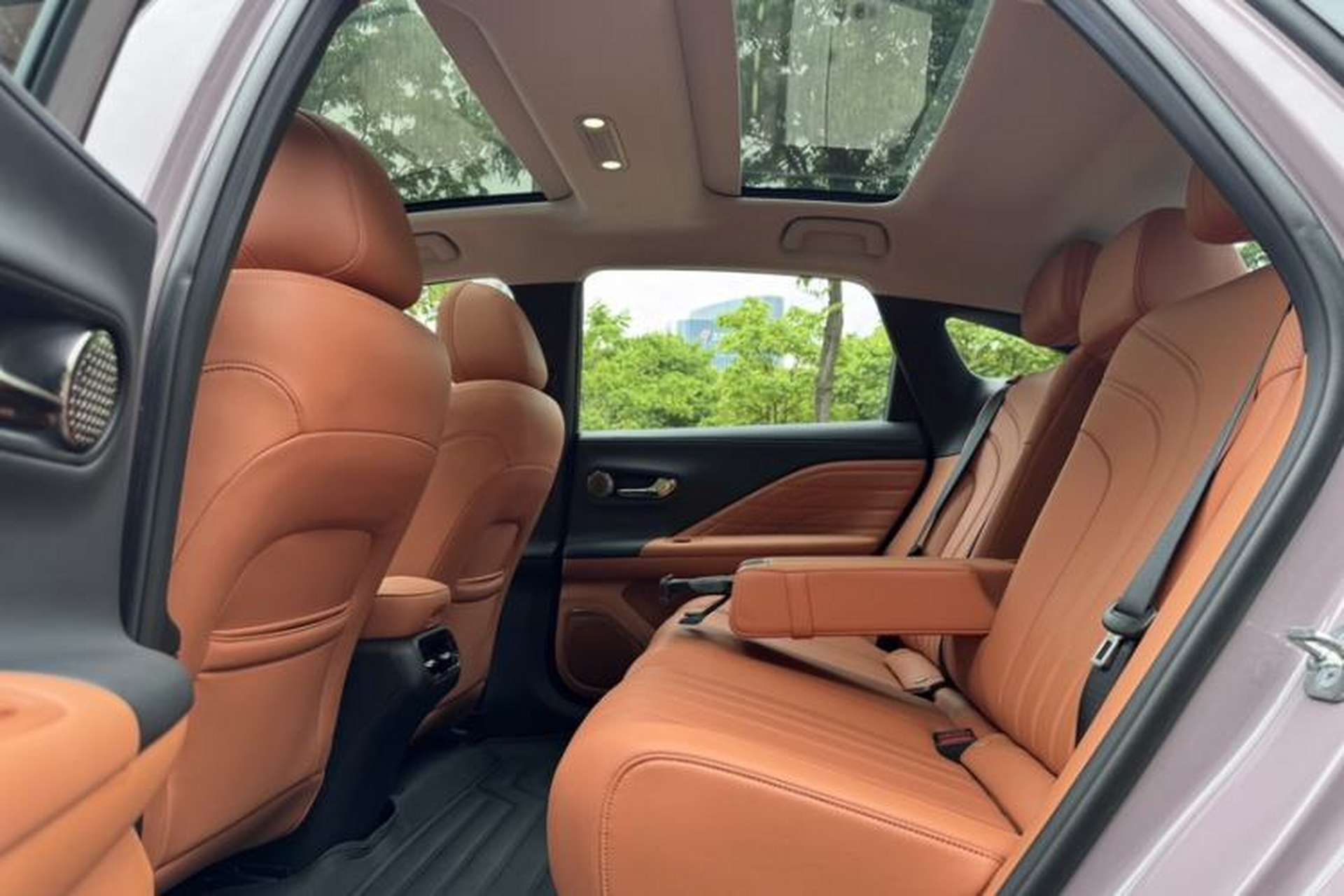 Used AION RT 2025 650 LiDAR Edition Interior 8