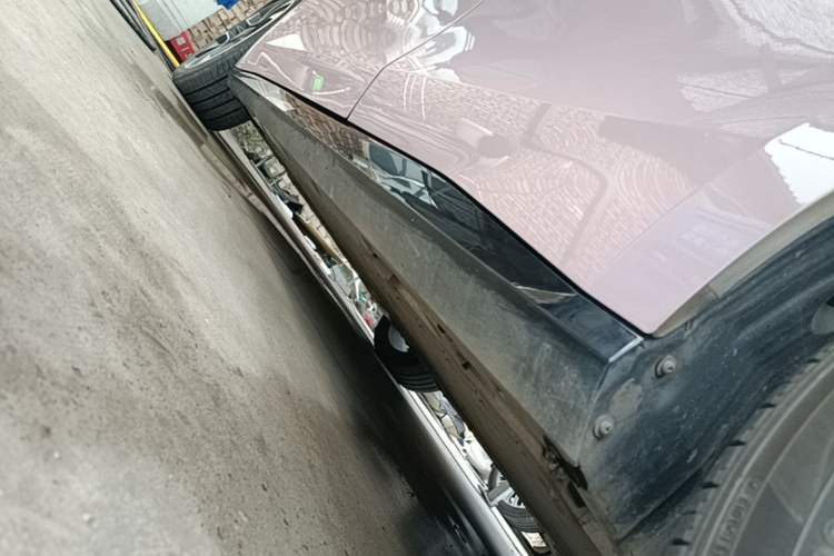 Used AION RT 2025 650 LiDAR Edition Left Side Sill