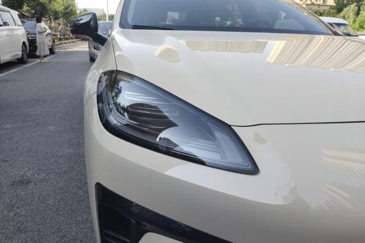 Used AION RT 2025 650 Zhijihao Edition Right Front Headlight
