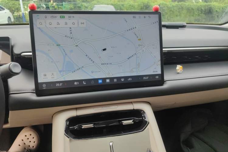 Used AION RT 2025 650 LiDAR Edition Audio And AC Panel