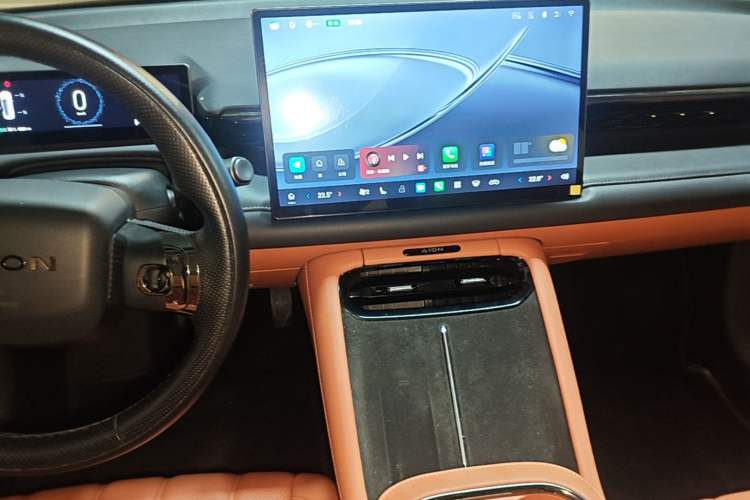 Used AION RT 2025 650 LiDAR Edition Audio And AC Panel
