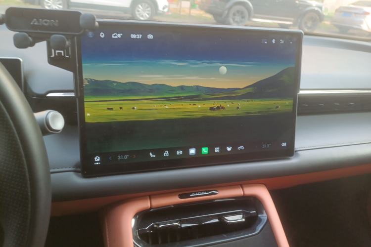 Used AION RT 2025 520 Smart Luxury Edition Audio And AC Panel