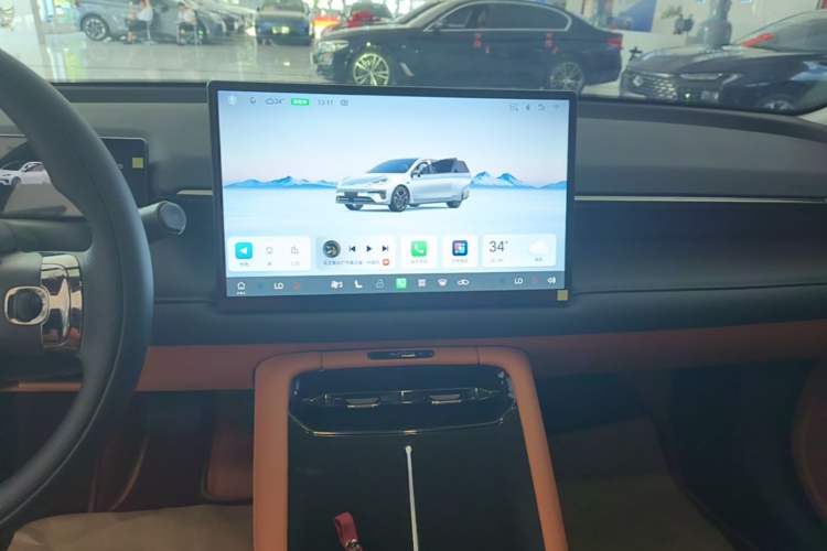 Used AION RT 2025 520 Smart Luxury Edition Audio And AC Panel