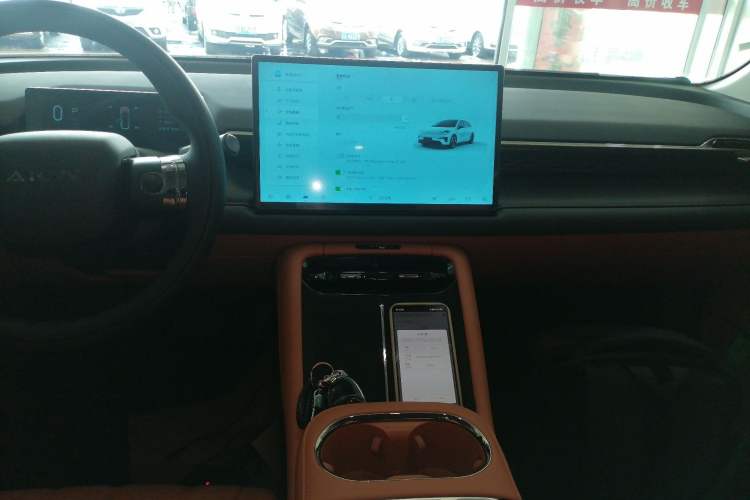 Used AION RT 2025 520 Smart Luxury Edition Audio And AC Panel