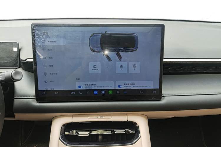 Used AION RT 2025 650 LiDAR Edition Audio And AC Panel