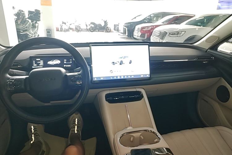 Used AION RT 2025 650 LiDAR Edition Center Console