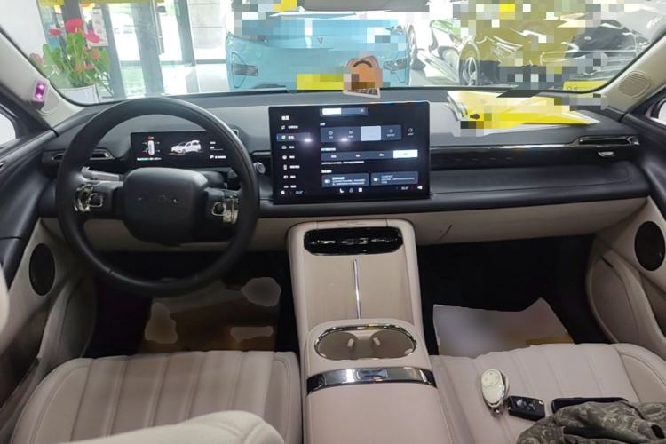 Used AION RT 2025 650 LiDAR Edition Center Console