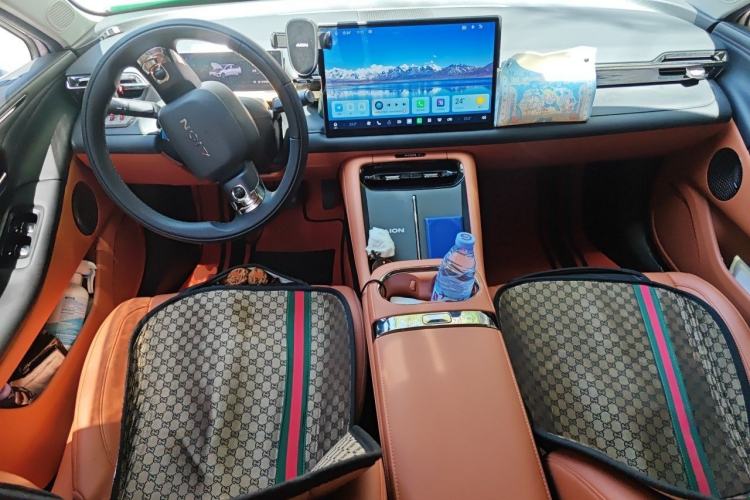 Used AION RT 2025 520 Smart Luxury Edition Center Console