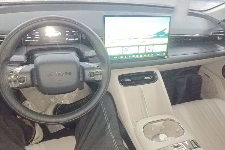 Used AION RT 2025 650 LiDAR Edition Center Console