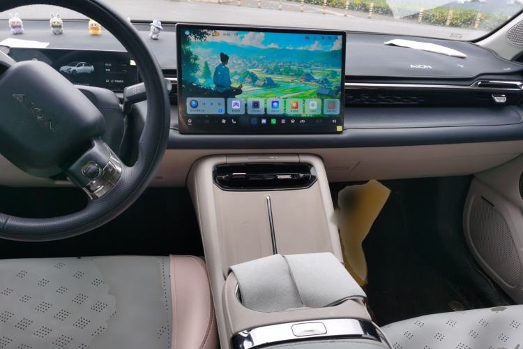 Used AION RT 2025 650 LiDAR Edition Center Console