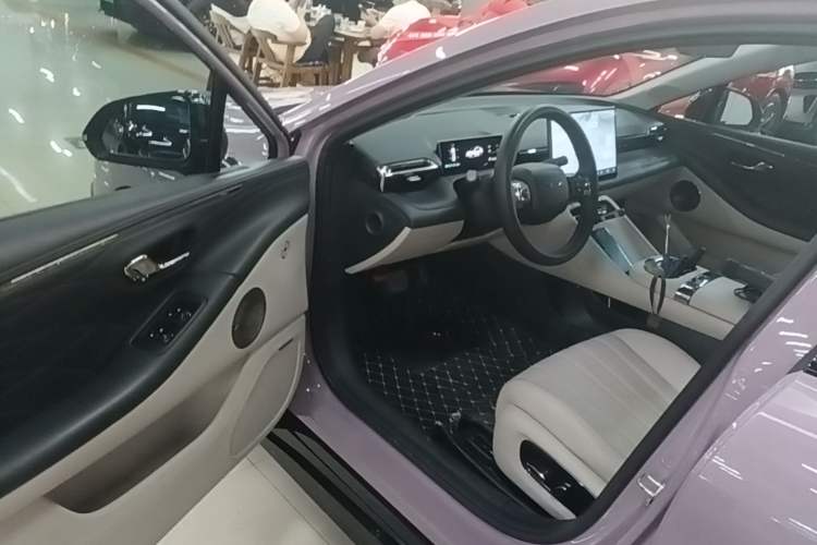 Used AION RT 2025 650 LiDAR Edition Driver Seat