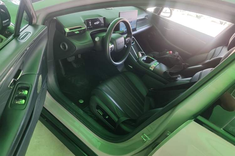 Used AION RT 2025 650 LiDAR Edition Driver Seat