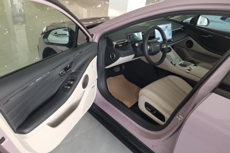 Used AION RT 2025 650 LiDAR Edition Driver Seat