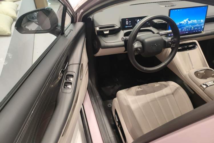 Used AION RT 2025 650 LiDAR Edition Driver Seat