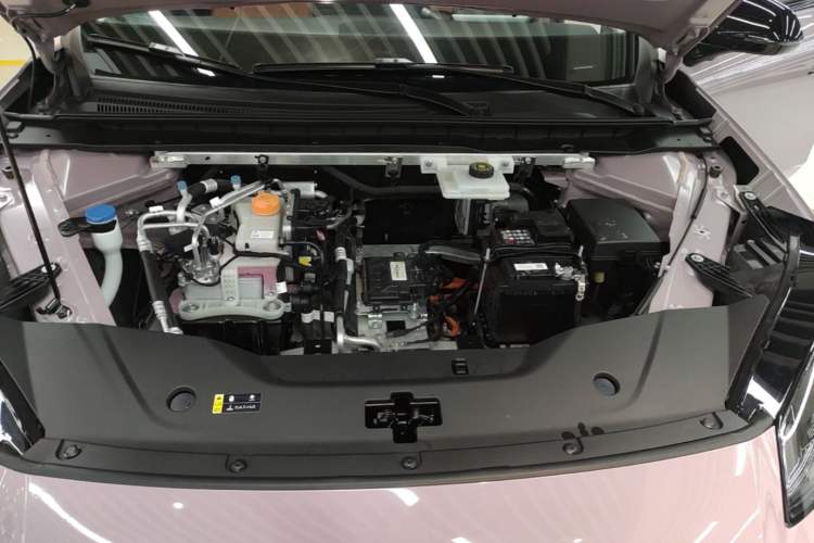 Used AION RT 2025 650 LiDAR Edition Engine Bay