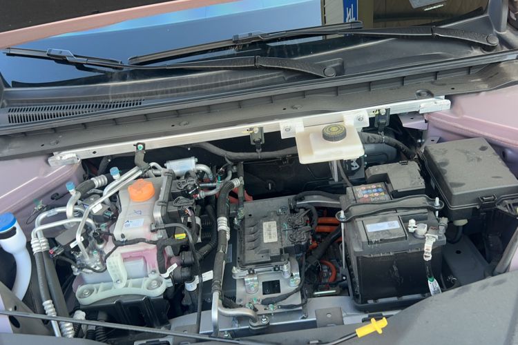 Used AION RT 2025 650 LiDAR Edition Engine Bay