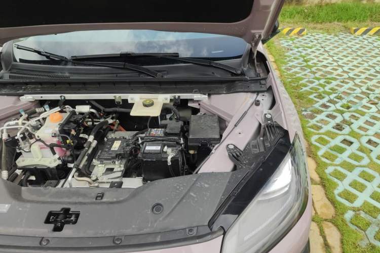 Used AION RT 2025 650 LiDAR Edition Engine Bay Left