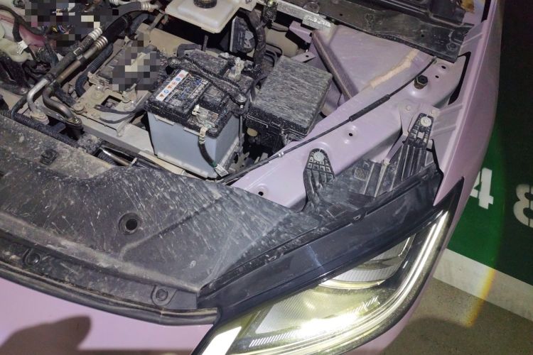 Used AION RT 2025 650 LiDAR Edition Engine Bay Left