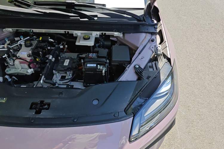 Used AION RT 2025 520 Smart Luxury Edition Engine Bay Left