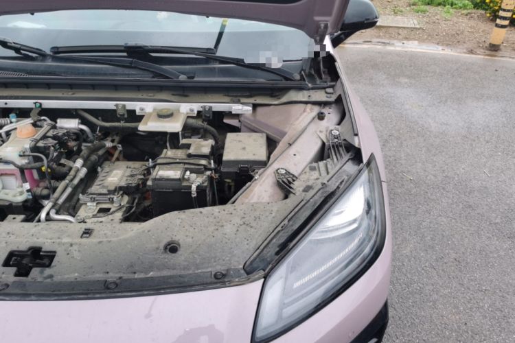 Used AION RT 2025 650 LiDAR Edition Engine Bay Left