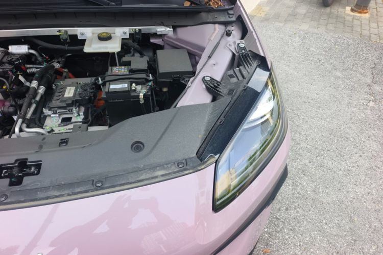 Used AION RT 2025 650 LiDAR Edition Engine Bay Left