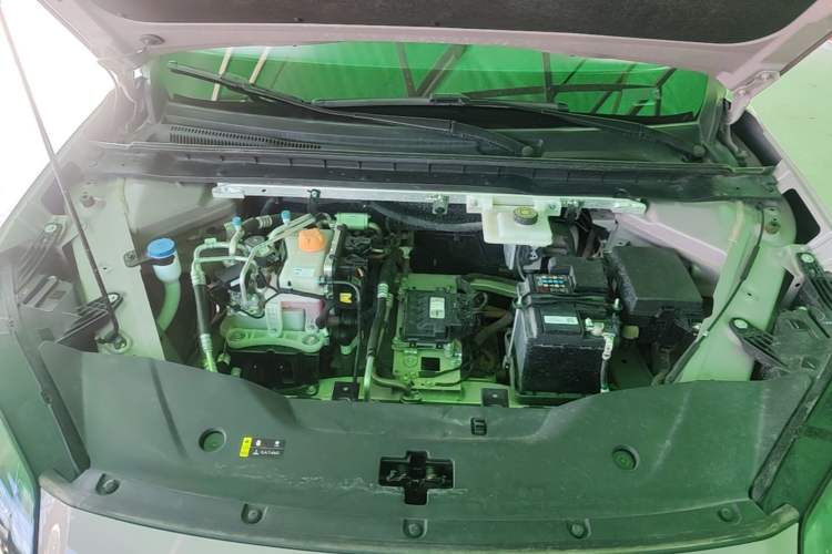 Used AION RT 2025 650 LiDAR Edition Engine Bay