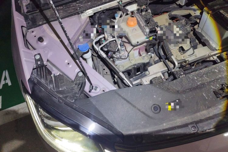 Used AION RT 2025 650 LiDAR Edition Engine Bay Right