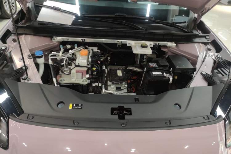 Used AION RT 2025 650 LiDAR Edition Engine Bay