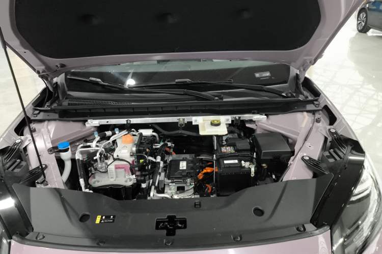 Used AION RT 2025 650 LiDAR Edition Engine Bay