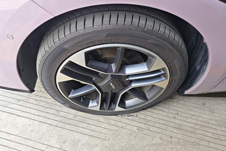 Used AION RT 2025 650 LiDAR Edition Exterior 4