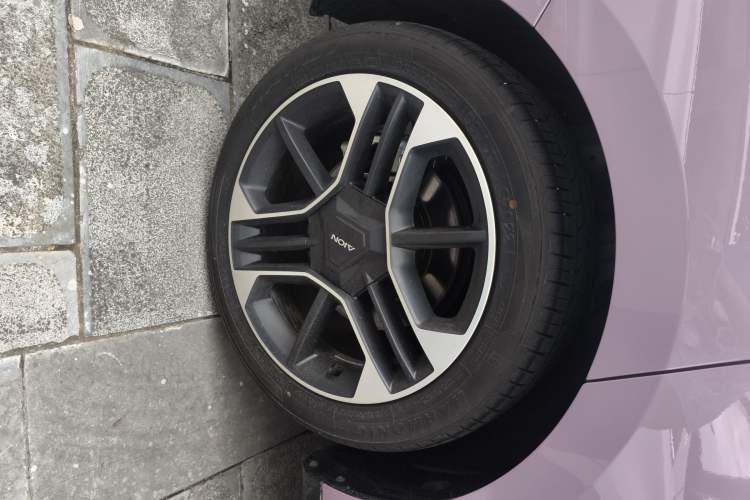 Used AION RT 2025 650 LiDAR Edition Exterior 8