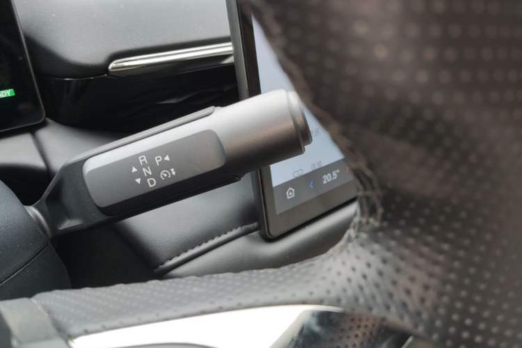 Used AION RT 2025 650 Zhijihao Edition Gear Lever
