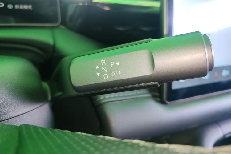 Used AION RT 2025 650 LiDAR Edition Gear Lever
