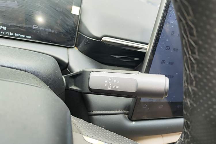 Used AION RT 2025 650 LiDAR Edition Gear Lever