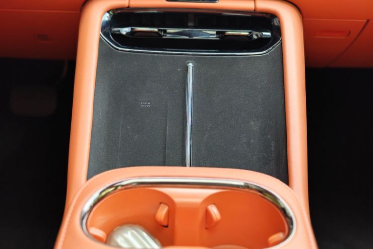 Used AION RT 2025 650 LiDAR Edition Interior 1
