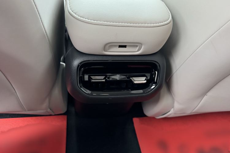 Used AION RT 2025 650 LiDAR Edition Interior 12