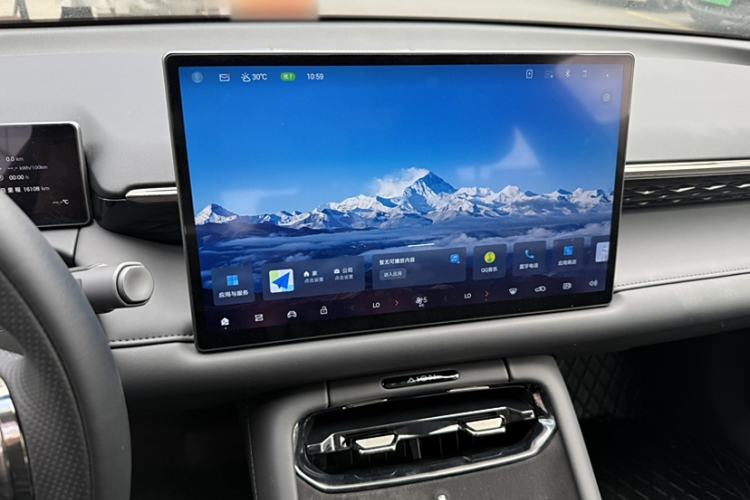 Used AION RT 2025 650 LiDAR Edition Interior 2