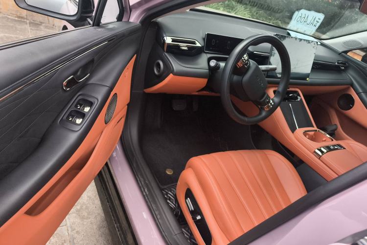 Used AION RT 2025 650 LiDAR Edition Interior 3