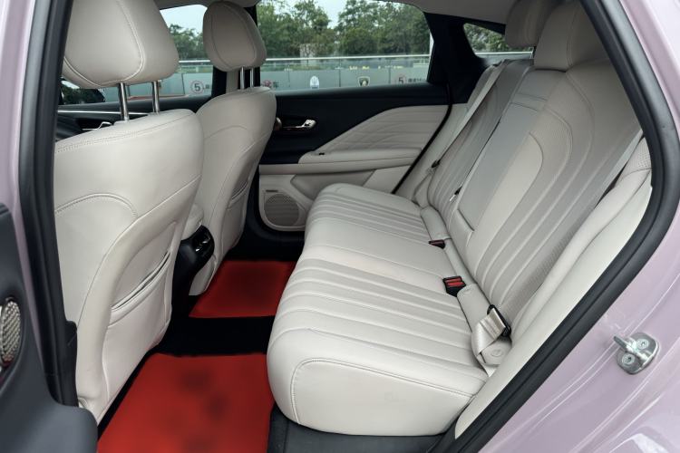 Used AION RT 2025 650 LiDAR Edition Interior 4