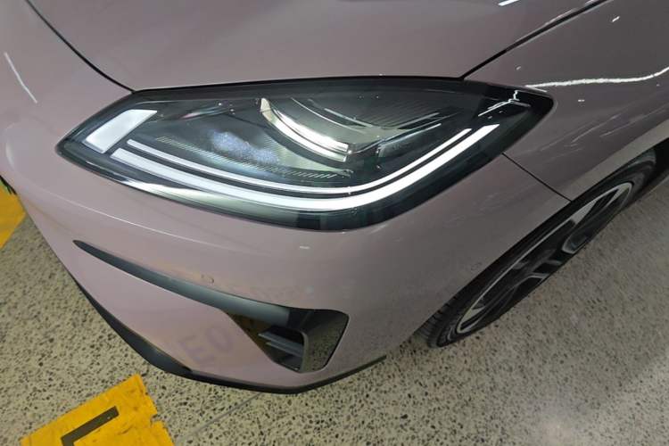 Used AION RT 2025 650 LiDAR Edition Left Front Headlight