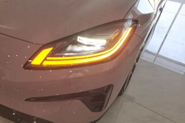 Used AION RT 2025 650 LiDAR Edition Left Front Headlight