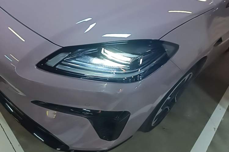 Used AION RT 2025 650 LiDAR Edition Left Front Headlight