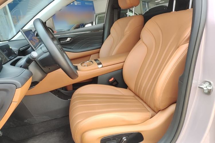 Used AION RT 2025 650 LiDAR Edition Left Front Seat