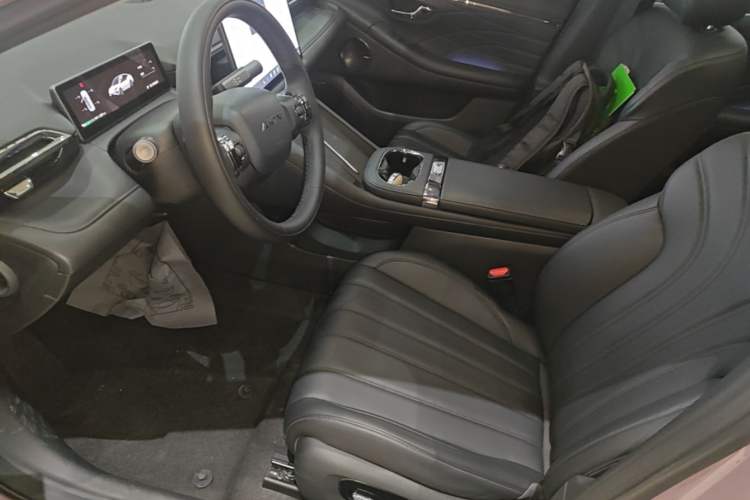 Used AION RT 2025 650 LiDAR Edition Left Front Seat
