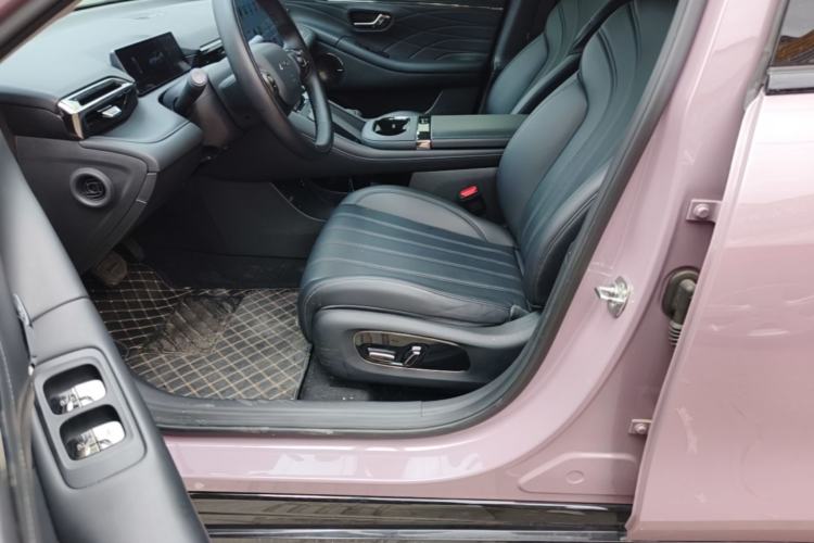 Used AION RT 2025 650 LiDAR Edition Left Front Seat
