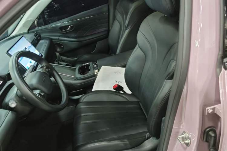 Used AION RT 2025 650 LiDAR Edition Left Front Seat