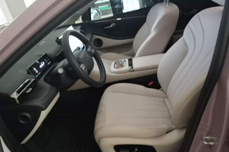 Used AION RT 2025 520 Smart Luxury Edition Left Front Seat