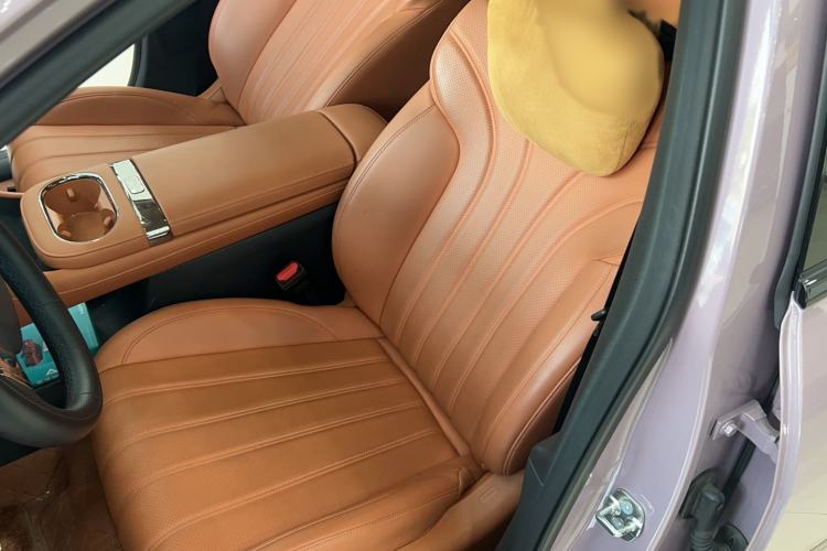Used AION RT 2025 650 LiDAR Edition Left Front Seat