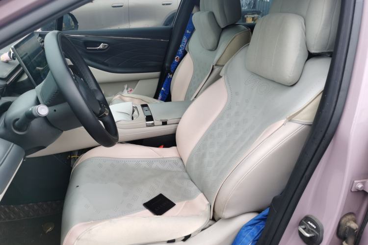 Used AION RT 2025 650 LiDAR Edition Left Front Seat